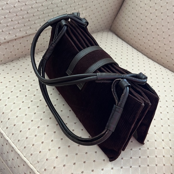 Brown corduroy handbag w/ metallic hardware - Picture 9 of 16